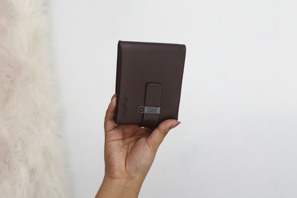 Dark brown Buffalo wallet clasp detail