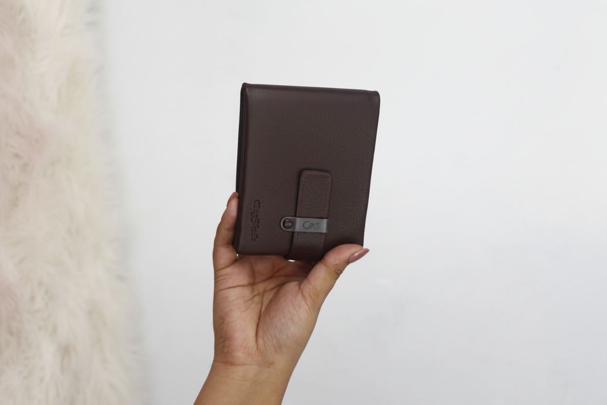 Dark brown Buffalo wallet clasp detail