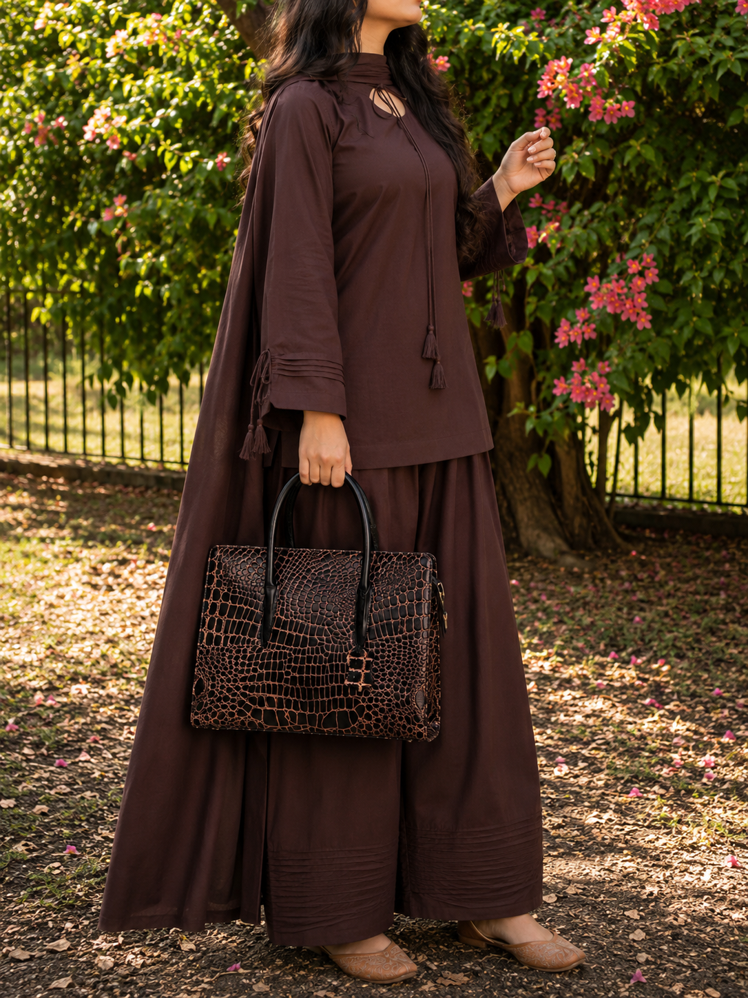 Noir Croc Tote