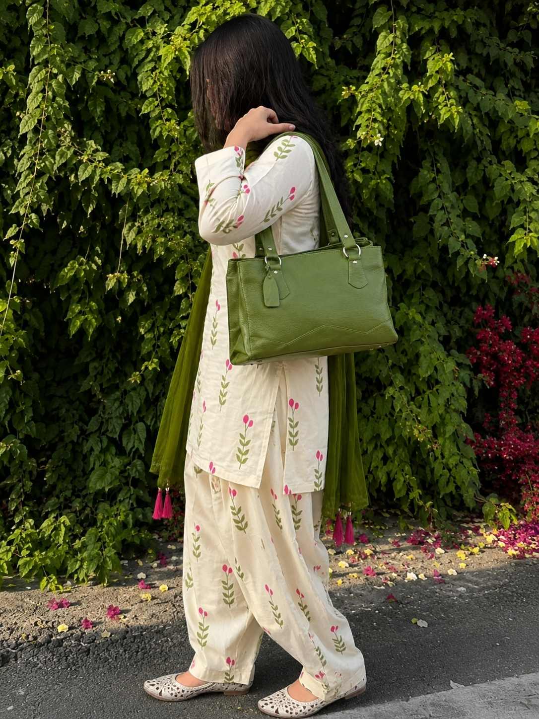 Silvia Olive Bag